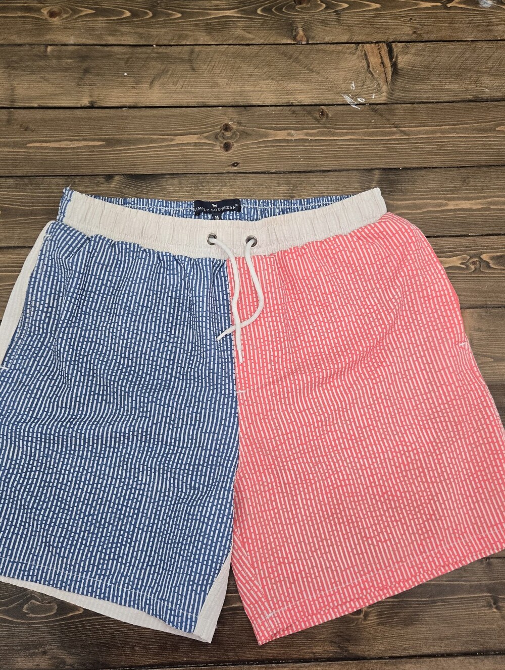 Mens Simply Southern Two-Tone Red And Blue Coloblock Swim Trunks Size Medium
